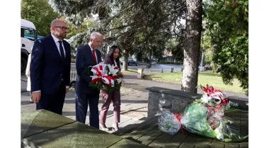 Kilkadziesiąt nazwisk na tablicy. W Wejherowie uczczono nauczycieli poległych w wojnie